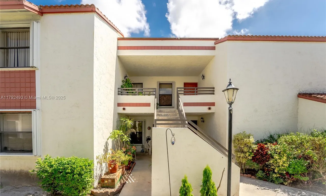 1100 N Hiatus Rd # 1100, Pembroke Pines FL 33026