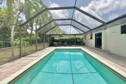 19241 SW 93rd Rd, Cutler Bay FL 33157