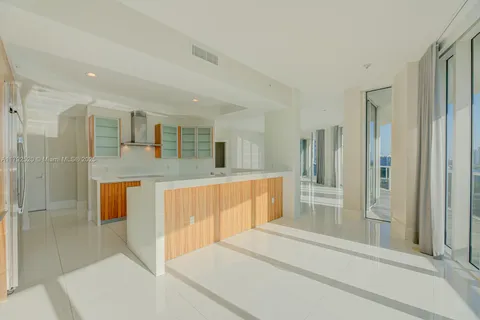 4100 Island Blvd # 1402, Aventura FL 33160