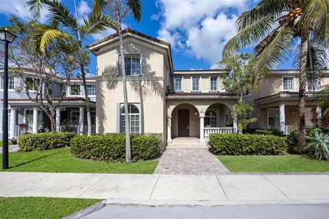 27056 SW 140th Pl, Homestead FL 33032