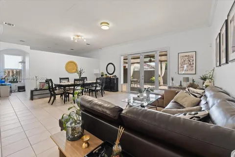 14342 SW 159th Ct, Miami FL 33196