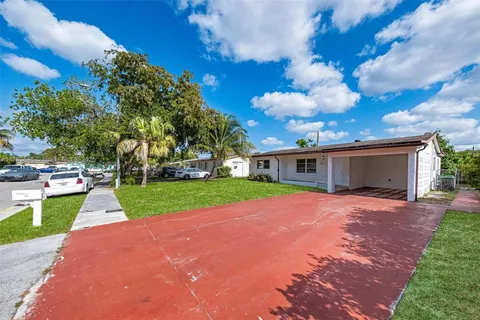 6808 SW 22nd Ct, Miramar FL 33023