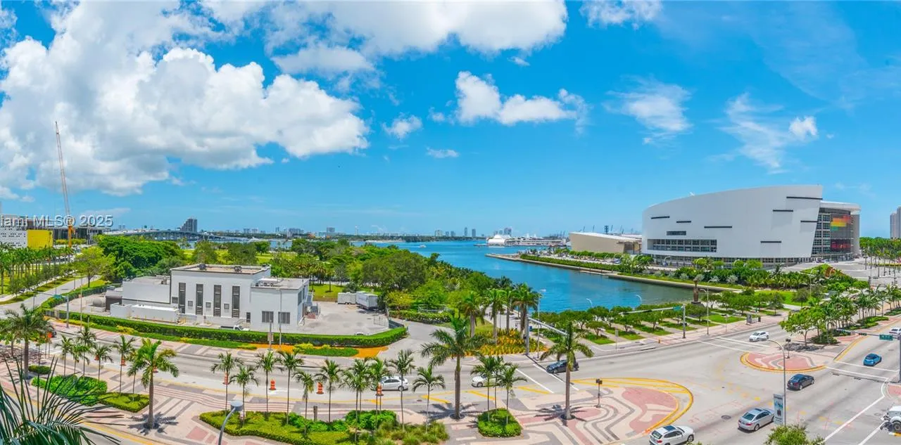 900 Biscayne Blvd # 707, Miami FL 33132