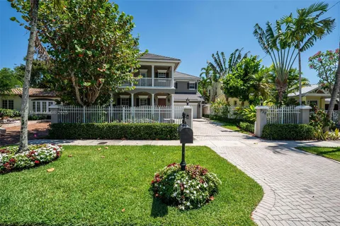920 SE 6th St, Fort Lauderdale FL 33301