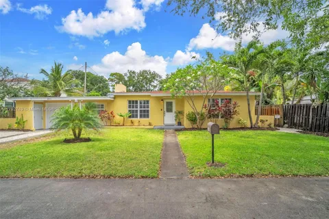251 SW 23rd St, Fort Lauderdale FL 33315
