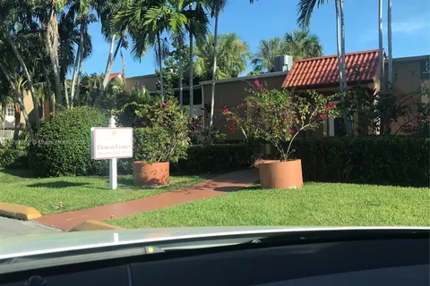 5112 79 # 201, Doral FL 33166