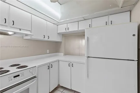 9470 Live Oak Pl # 304, Davie FL 33324