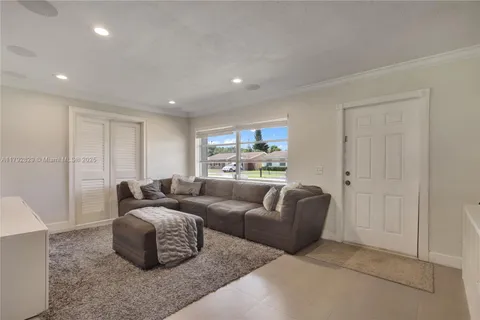 11450 NW 45th Pl, Sunrise FL 33323