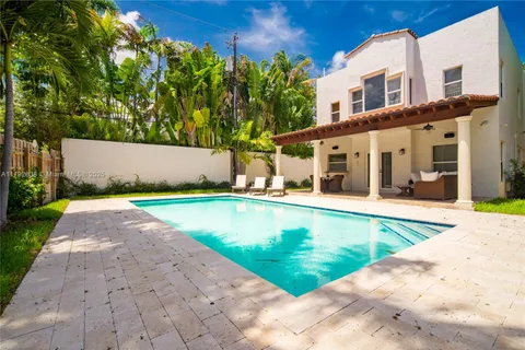 3514 Crystal Ct, Miami FL 33133
