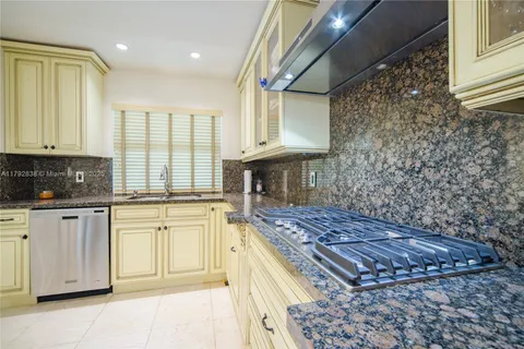 3514 Crystal Ct, Miami FL 33133