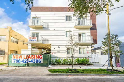 1021 NW 1st St # 301, Miami FL 33128