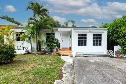 40 NE 49th St, Miami FL 33137