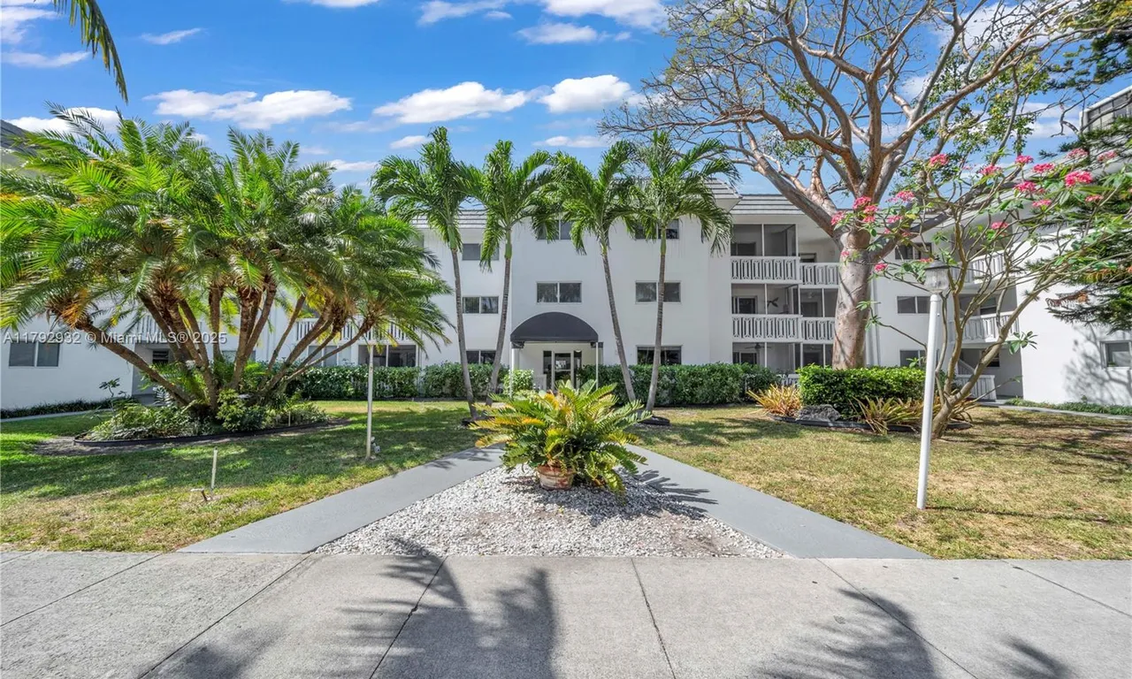 200 Galen Dr # 308, Key Biscayne FL 33149