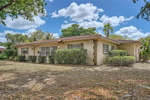 4109 NW 79th Ave, Coral Springs FL 33065