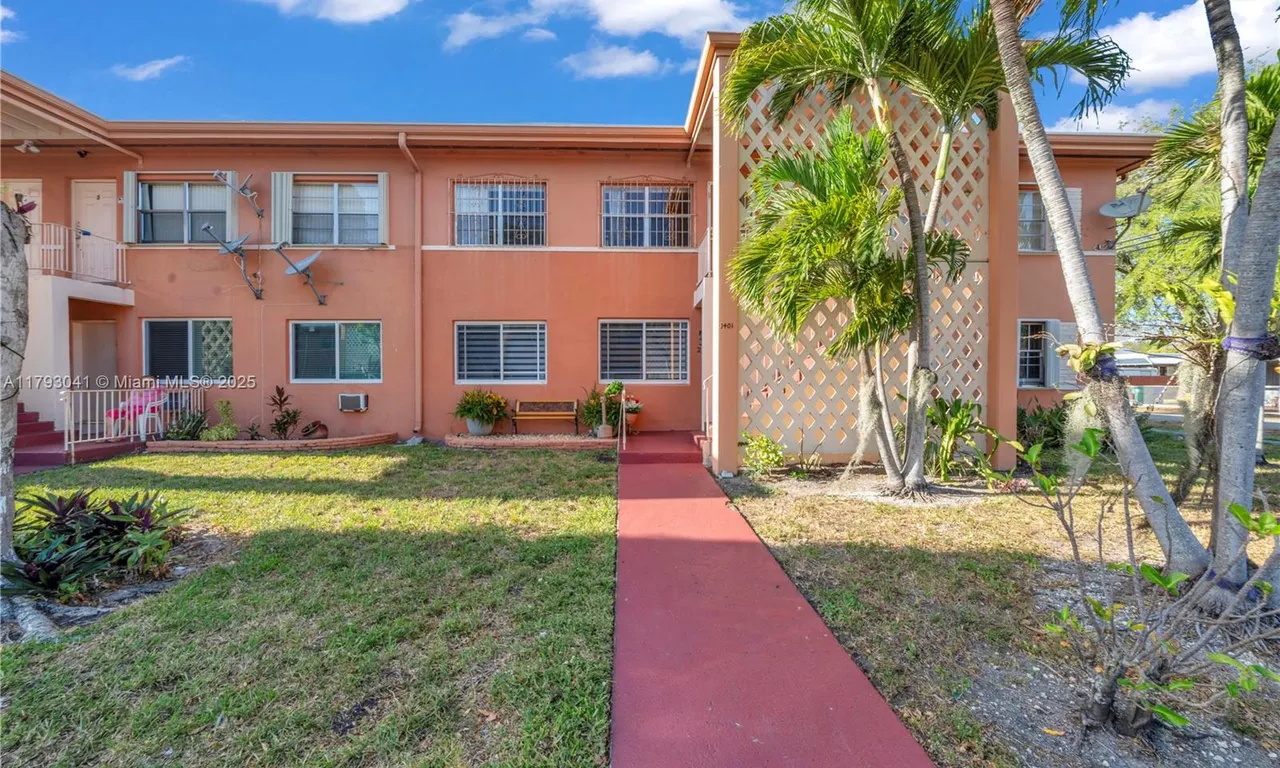 3401 SW 10th St # 2B, Miami FL 33135