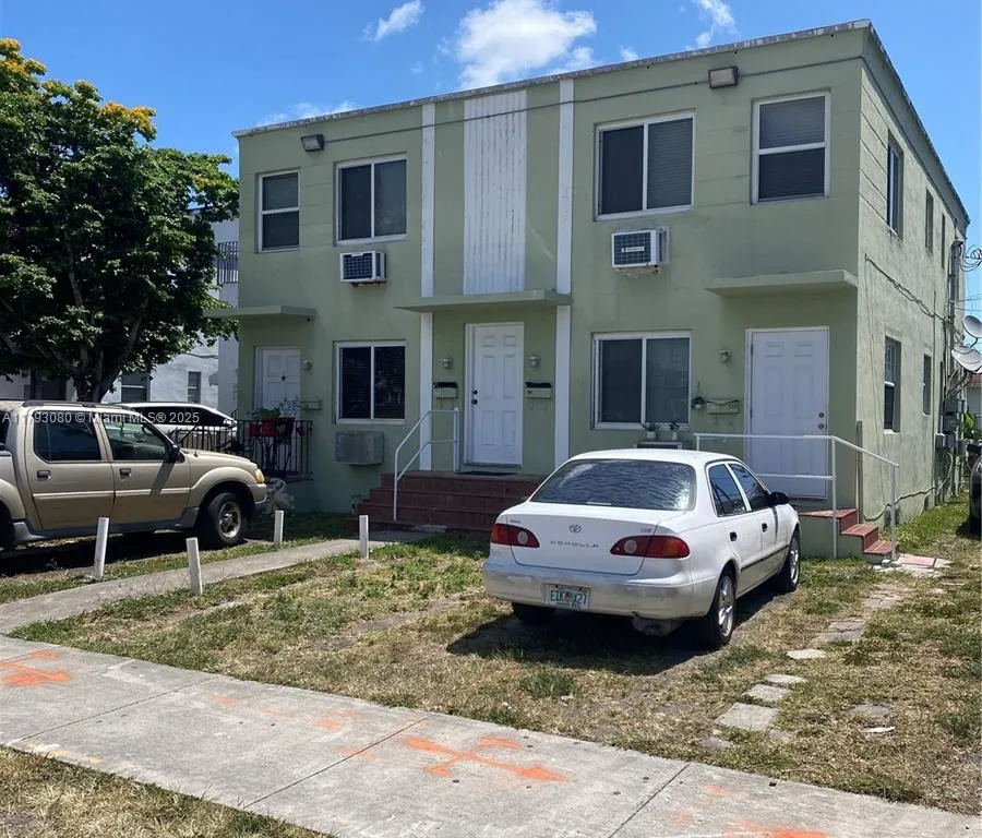 711 SW 21st Ave # 0, Miami FL 33135
