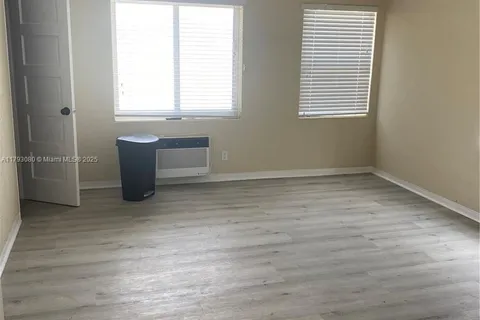 711 SW 21st Ave # 0, Miami FL 33135