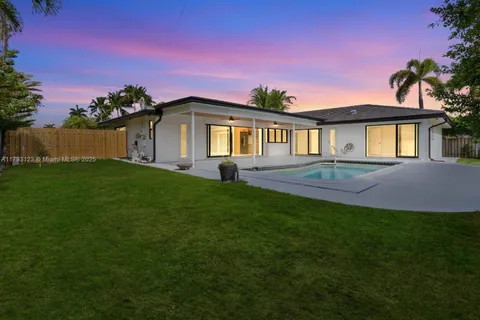 3420 NE 26th Ave, Lighthouse Point FL 33064