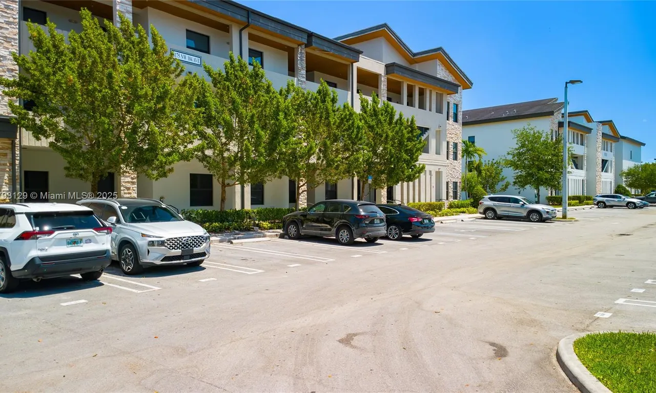 8175 NW 104th Ave # 25, Doral FL 33178