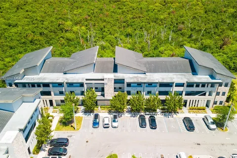 8175 NW 104th Ave # 25, Doral FL 33178