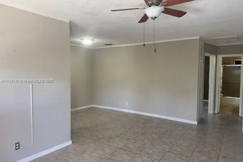 1431 S 14th Ave # 214, Hollywood FL 33020