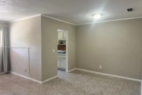 1431 S 14th Ave # 214, Hollywood FL 33020