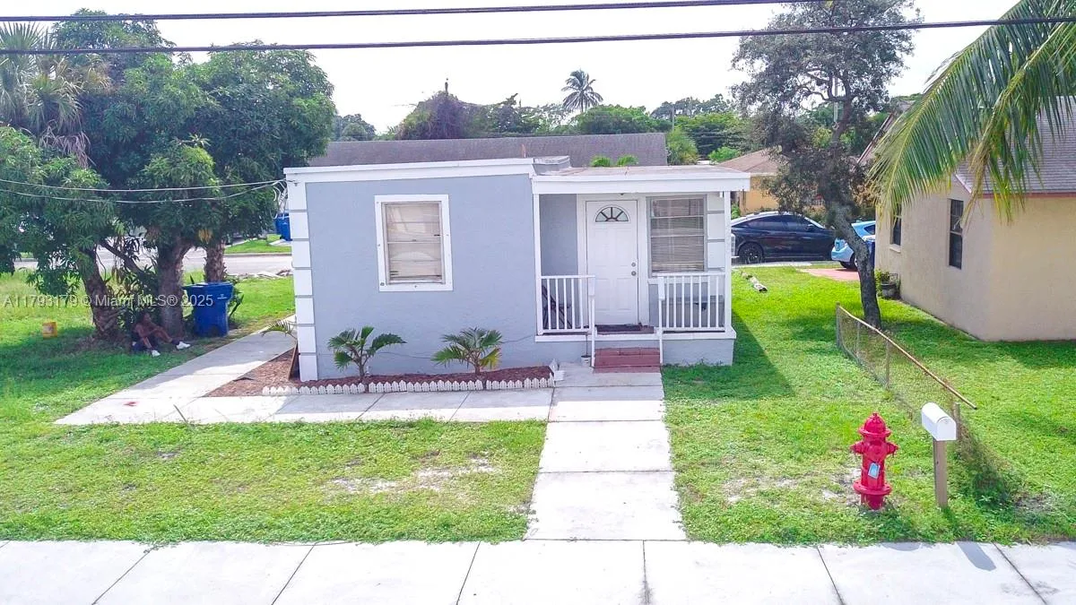 1265 Silver Beach Rd, Riviera Beach FL 33404