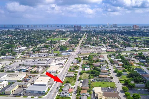 1265 Silver Beach Rd, Riviera Beach FL 33404