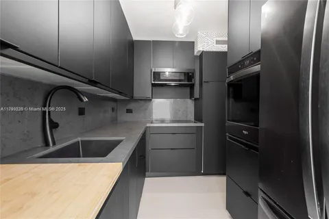 3 Island Ave # 7E, Miami Beach FL 33139