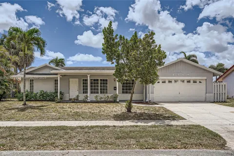 4380 NW 4th Ct, Coconut Creek FL 33066