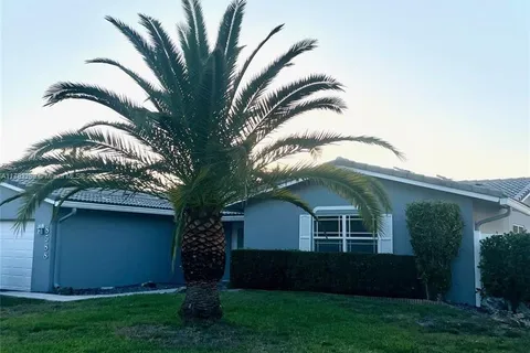 8588 NW 27th Dr, Coral Springs FL 33065