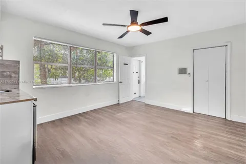 327 NE 55th St, Miami FL 33137
