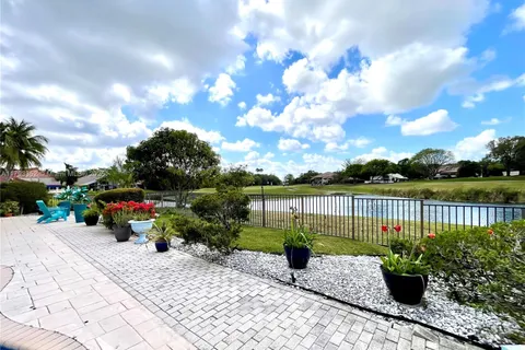 12022 Classic Dr, Coral Springs FL 33071
