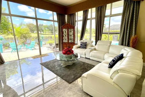 12022 Classic Dr, Coral Springs FL 33071