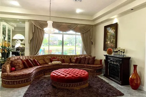 12022 Classic Dr, Coral Springs FL 33071