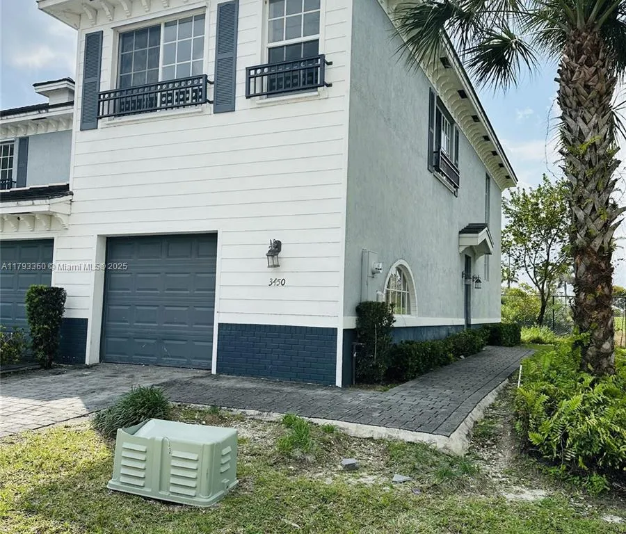 3450 NW 13th St # 3450, Lauderhill FL 33311