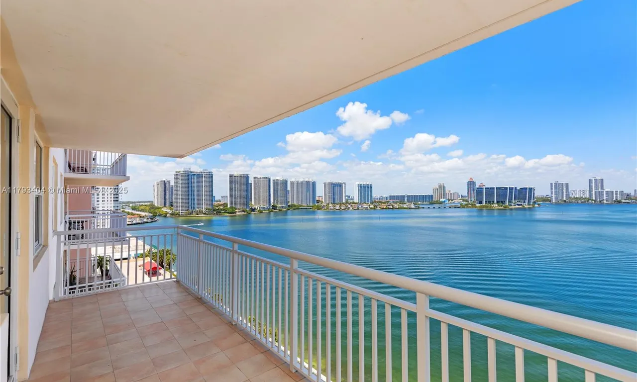 251 174th St # 1219, Sunny Isles Beach FL 33160