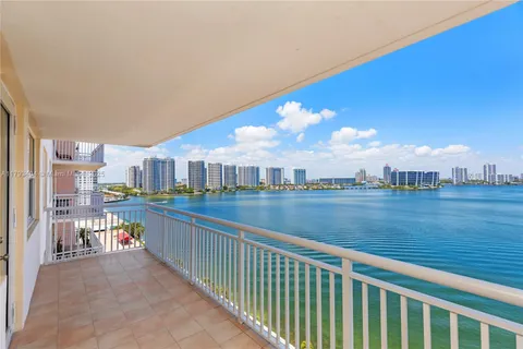 251 174th St # 1219, Sunny Isles Beach FL 33160