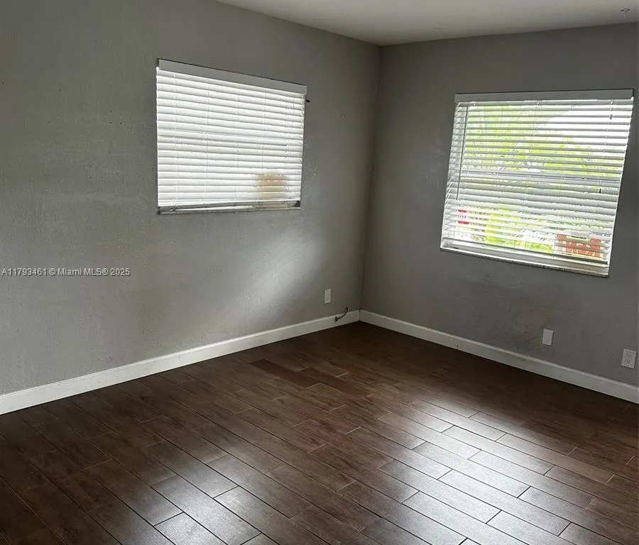 2201 Miami Rd # 5, Fort Lauderdale FL 33316