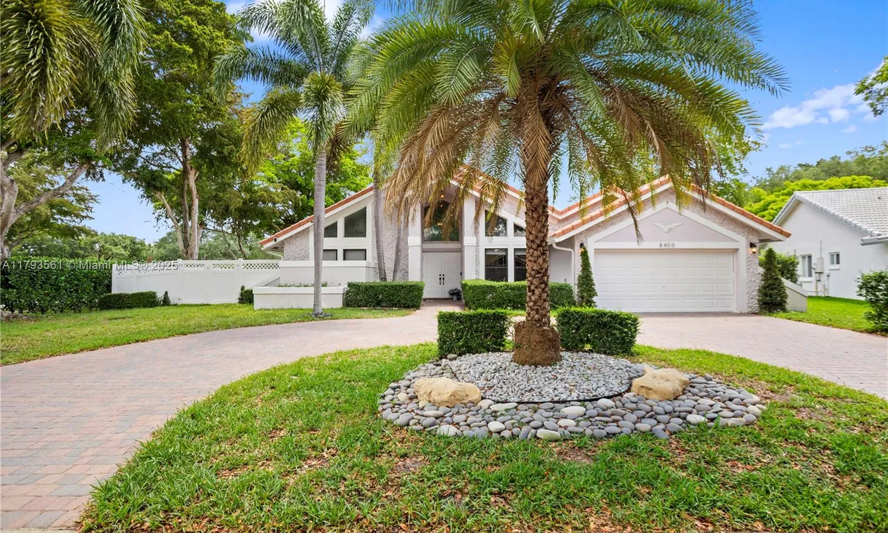 8400 NW 47th Dr, Coral Springs FL 33067