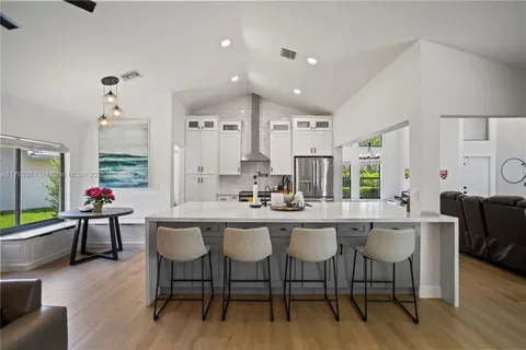 8400 NW 47th Dr, Coral Springs FL 33067