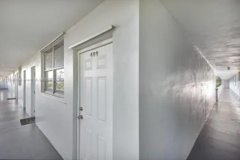 1515 NE 125th Ter # 409, North Miami FL 33161