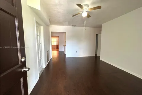 6211 NW 37th Ter, Virginia Gardens FL 33166