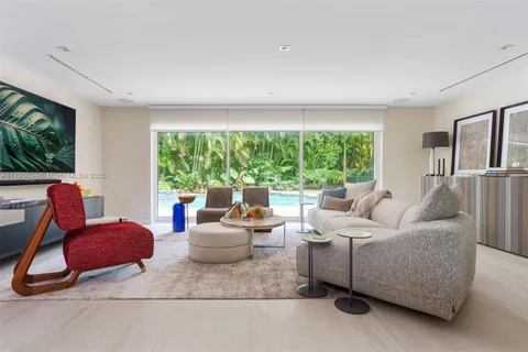 1075 NE 99th St, Miami Shores FL 33138