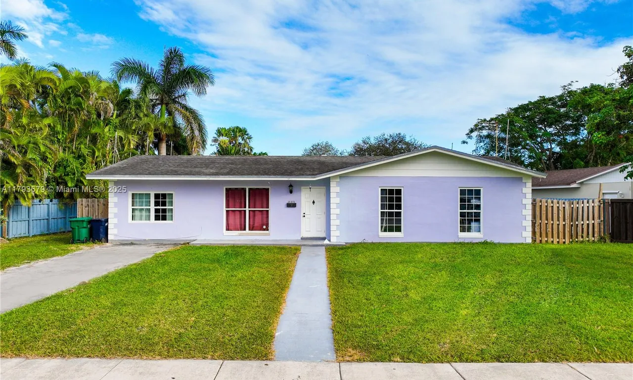 18231 SW 90th Ct, Palmetto Bay FL 33157