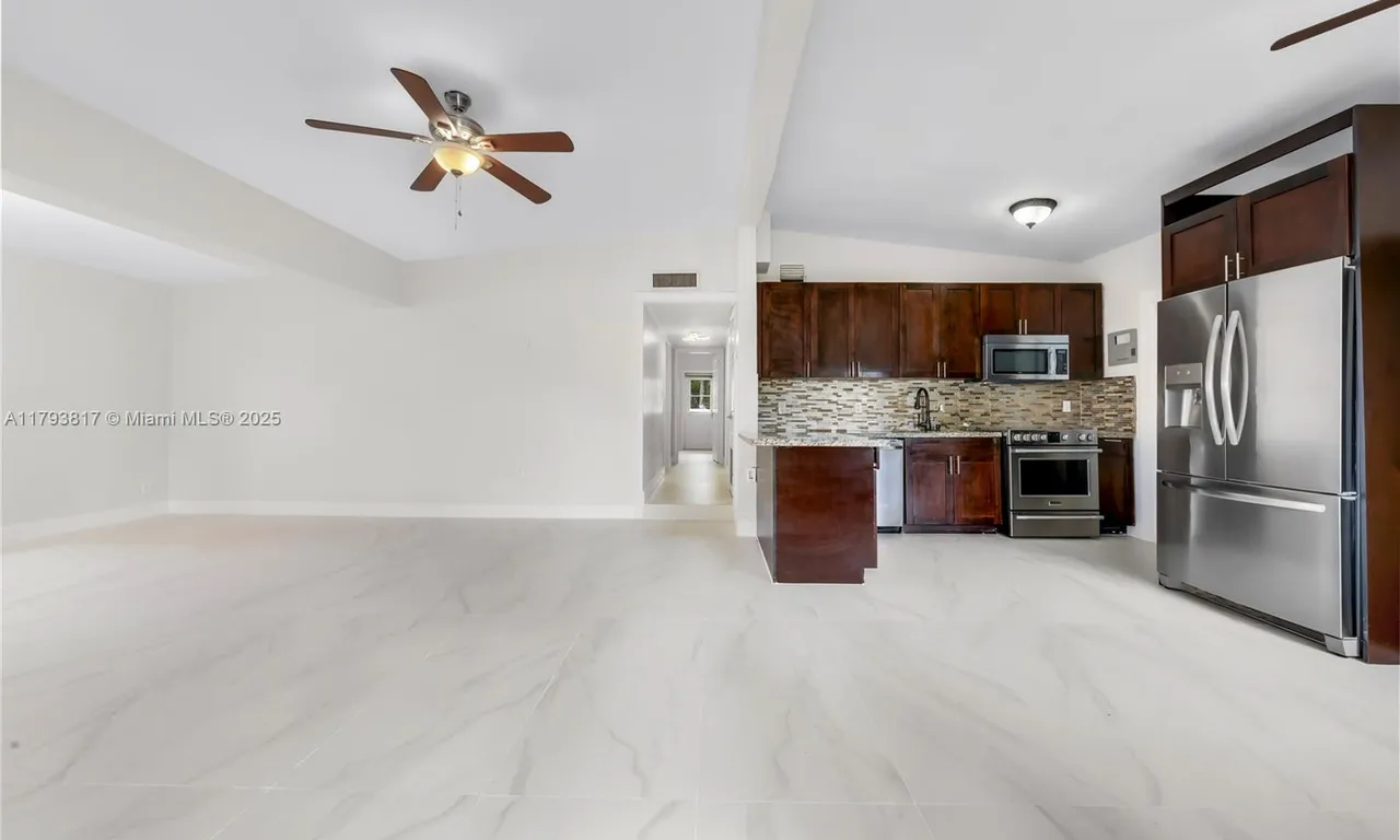 3341 SW 21st St, Fort Lauderdale FL 33312
