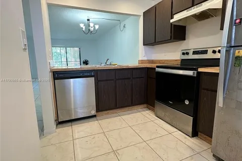 861 NE 209th Ter # 203, Miami FL 33179