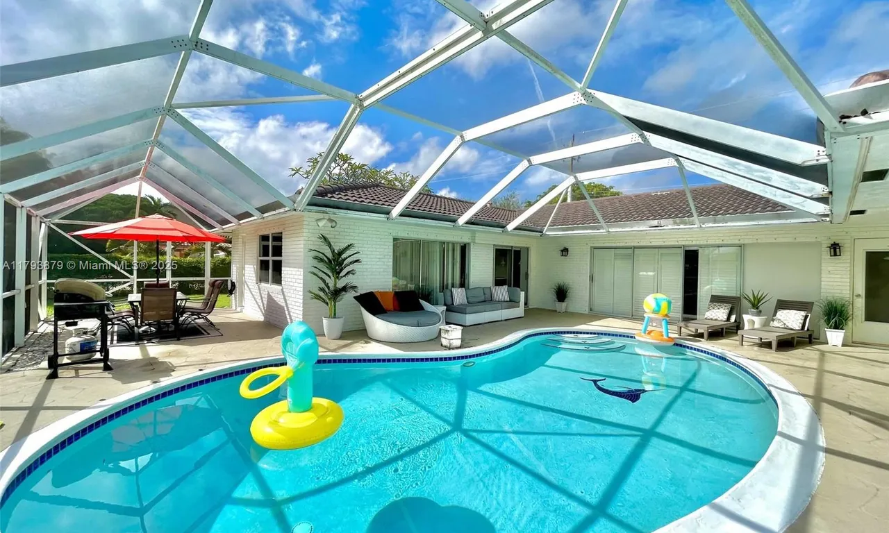1500 NW 45th St, Pompano Beach FL 33064