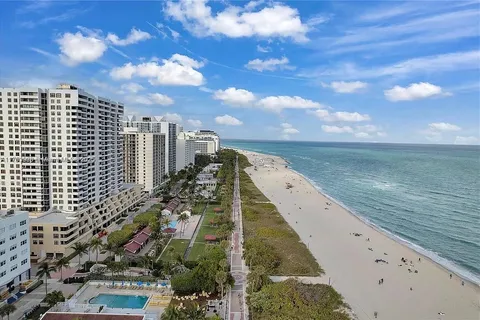 2555 Collins Ave # 812, Miami Beach FL 33140