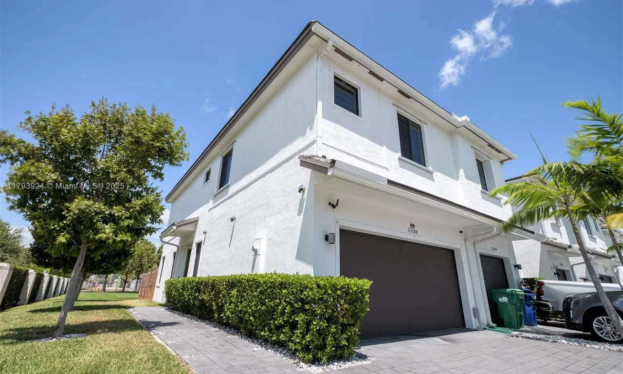 23588 SW 110th Ave, Homestead FL 33032